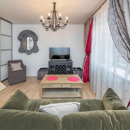 Luxury Gaono Apartments Vilnius Old Town I Self Check In I Free Private Parking Extérieur photo